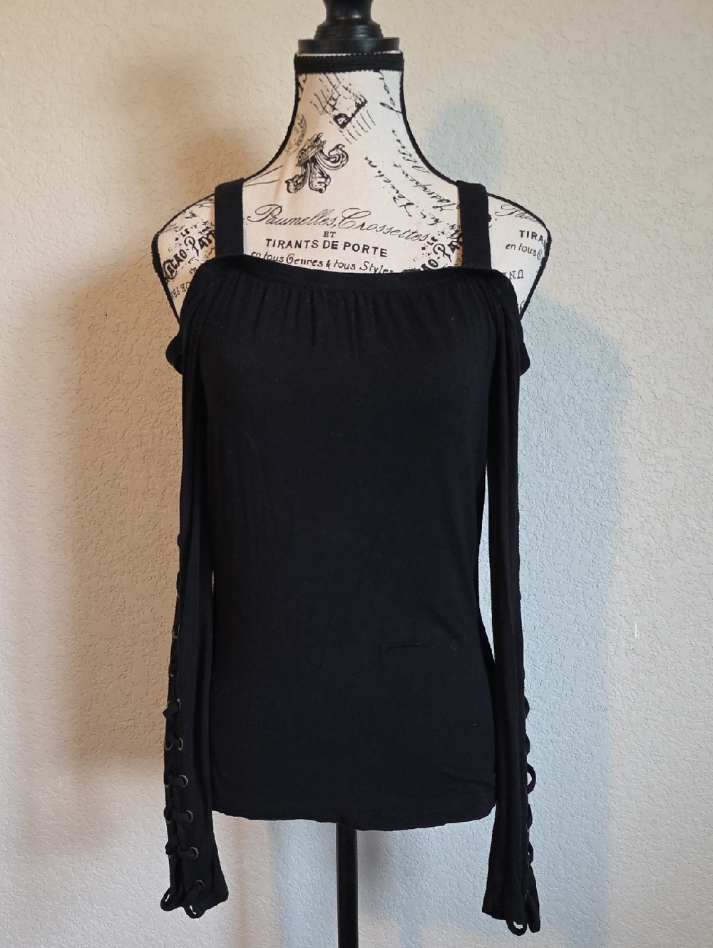 VENUS Black Off-Shoulder Long Sleeve Top with Lace-Up Sleeves